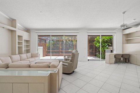 Adosado en venta en Doral, Florida, 3 dormitorios, 163.42 m2 № 2174271 - foto 11