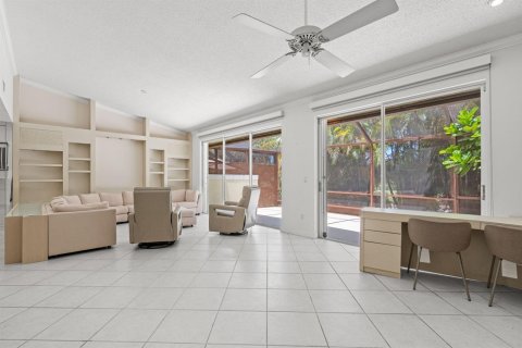 Adosado en venta en Doral, Florida, 3 dormitorios, 163.42 m2 № 2174271 - foto 14
