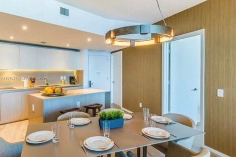 Condo in Hollywood, Florida, 2 bedrooms № 2079489 - photo 15