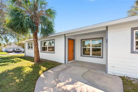 House in Seminole, Florida 4 bedrooms, 166.11 sq.m. № 1877319 - photo 2