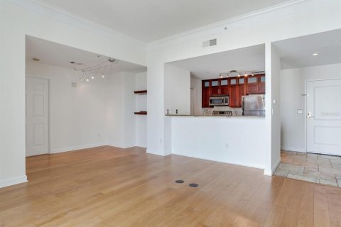 Condominio en venta en Tampa, Florida, 2 dormitorios, 102.38 m2 № 1826807 - foto 19