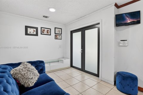 Casa en venta en Cutler Bay, Florida, 4 dormitorios, 260.5 m2 № 1994492 - foto 6