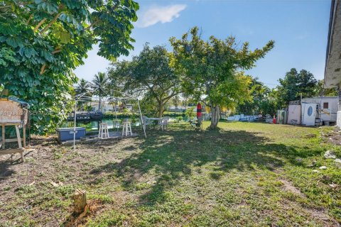 Casa en venta en Cutler Bay, Florida, 4 dormitorios, 260.5 m2 № 1994492 - foto 22