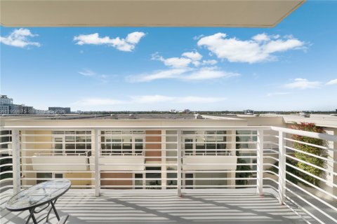 Copropriété à louer à Miami, Floride: 2 chambres, 103.21 m2 № 2042217 - photo 13