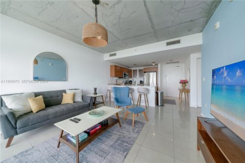 Copropriété à louer à Miami, Floride: 2 chambres, 103.21 m2 № 2042217 - photo 11
