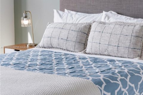 Copropriété à louer à Miami, Floride: 2 chambres, 103.21 m2 № 2042217 - photo 23