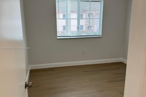 Condo in Homestead, Florida, 3 bedrooms № 2402486 - photo 10