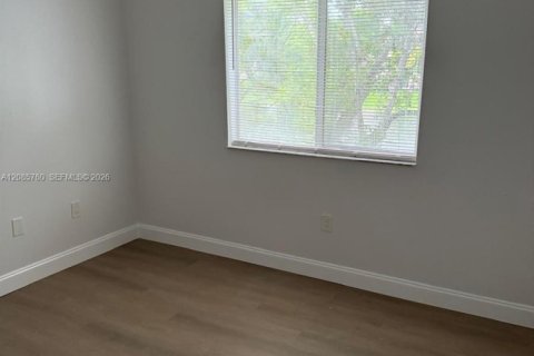 Condo in Homestead, Florida, 3 bedrooms № 2402486 - photo 12