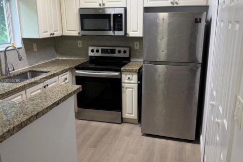 Condo in Homestead, Florida, 3 bedrooms № 2402486 - photo 6