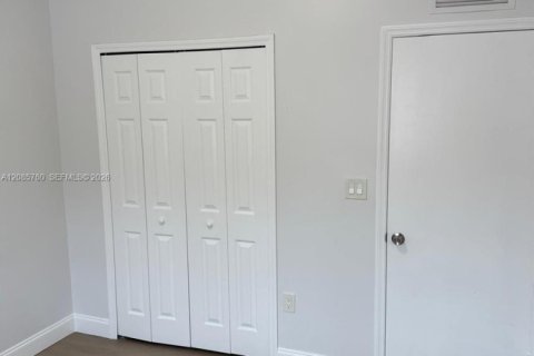 Condo in Homestead, Florida, 3 bedrooms № 2402486 - photo 9
