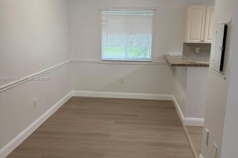 Condo in Homestead, Florida, 3 bedrooms № 2402486 - photo 3