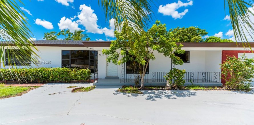 Villa ou maison à Fort Lauderdale, Floride 3 chambres, 164.99 m2 № 1890532