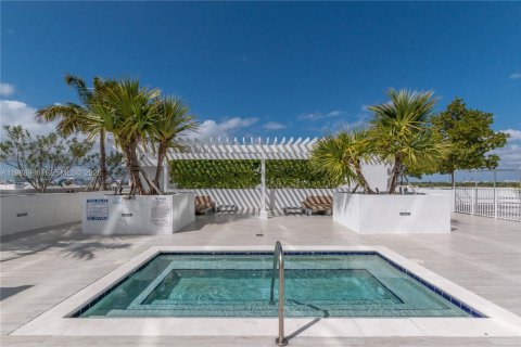 Copropriété à vendre à Miami, Floride: 1 chambre, 64.1 m2 № 2051997 - photo 20