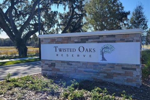 Townhouse in Wildwood, Florida 3 bedrooms, 136.01 sq.m. № 1743616 - photo 22