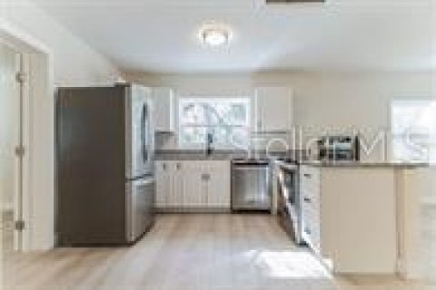 House in Groveland, Florida 3 bedrooms, 104.79 sq.m. № 1831533 - photo 4