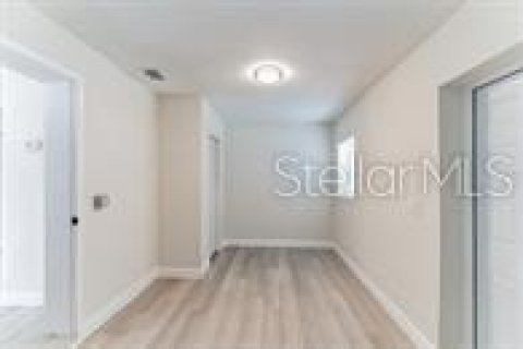 House in Groveland, Florida 3 bedrooms, 104.79 sq.m. № 1831533 - photo 9