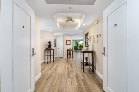 Condo in Jensen Beach, Florida, 3 bedrooms № 2152662 - photo 6