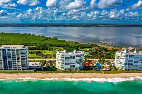Condo in Jensen Beach, Florida, 3 bedrooms № 2152662 - photo 5