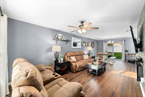 Touwnhouse à vendre à Riverview, Floride: 3 chambres, 151.15 m2 № 2227095 - photo 8
