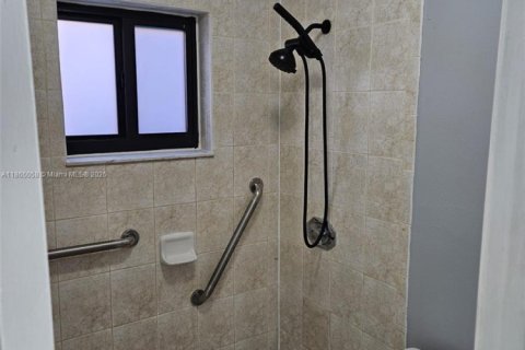 Купить виллу или дом в Суитуотер, Флорида 3 спальни, 130.16м2, № 1958504 - фото 6