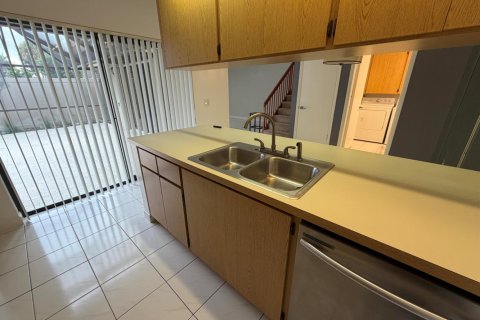 Adosado en venta en West Palm Beach, Florida, 2 dormitorios, 117.43 m2 № 2146429 - foto 14