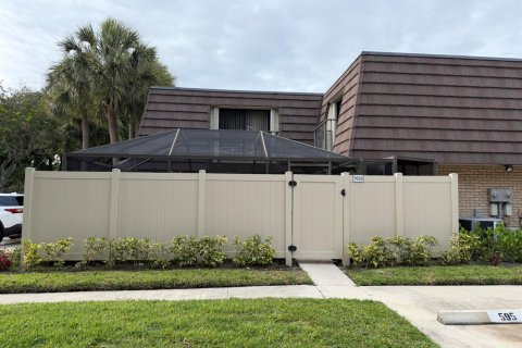 Adosado en West Palm Beach, Florida 2 dormitorios, 117.43 m2 № 2146429
