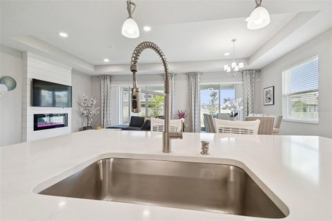 Casa en venta en Wesley Chapel, Florida, 4 dormitorios, 264.68 m2 № 1765964 - foto 15
