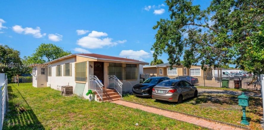 Дом в Хайалиа, Флорида 5 спален, 143.26м2 № 2003724