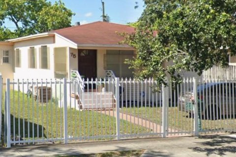 Снять в аренду виллу или дом в Хайалиа, Флорида 5 спален, 143.26м2, № 2003724 - фото 2