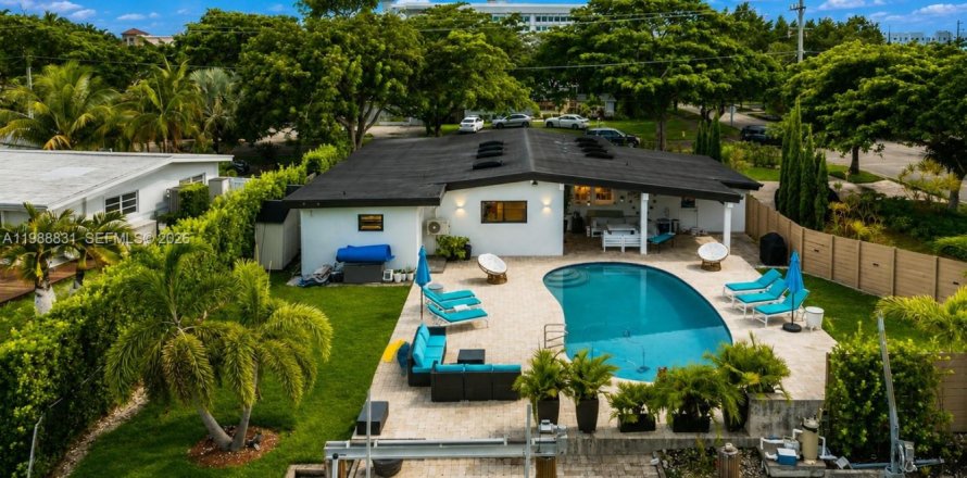 Villa ou maison à North Miami, Floride 4 chambres, 224.82 m2 № 2189411