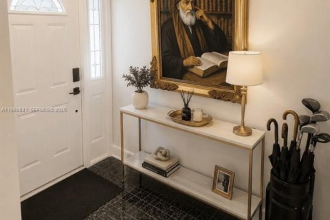 Villa ou maison à vendre à North Miami, Floride: 4 chambres, 224.82 m2 № 2189411 - photo 29