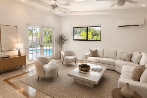 Villa ou maison à vendre à North Miami, Floride: 4 chambres, 224.82 m2 № 2189411 - photo 12