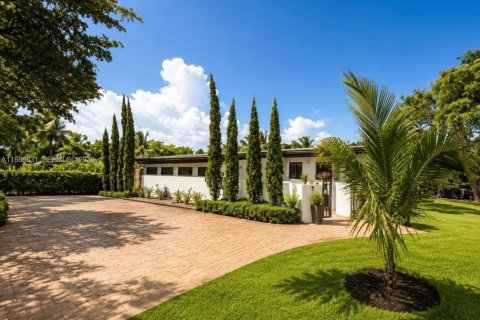 Villa ou maison à vendre à North Miami, Floride: 4 chambres, 224.82 m2 № 2189411 - photo 9