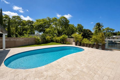 Villa ou maison à vendre à North Miami, Floride: 4 chambres, 224.82 m2 № 2189411 - photo 3
