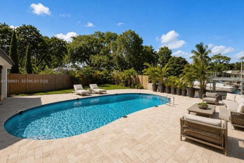 Villa ou maison à vendre à North Miami, Floride: 4 chambres, 224.82 m2 № 2189411 - photo 4