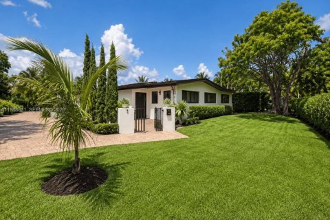 Villa ou maison à vendre à North Miami, Floride: 4 chambres, 224.82 m2 № 2189411 - photo 8