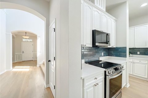 Купить виллу или дом в Уиндермир, Флорида 9 комнат, 288.28м2, № 1904977 - фото 21