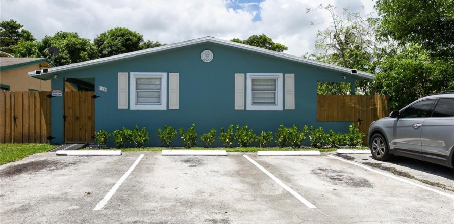 Immobilier commercial à Fort Lauderdale, Floride 133.78 m2 № 2083792