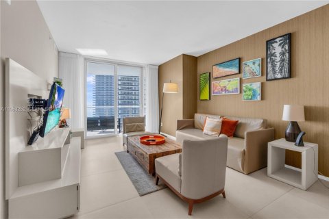 Condominio en venta en Hollywood, Florida, 1 dormitorio, 79.15 m2 № 2007548 - foto 24