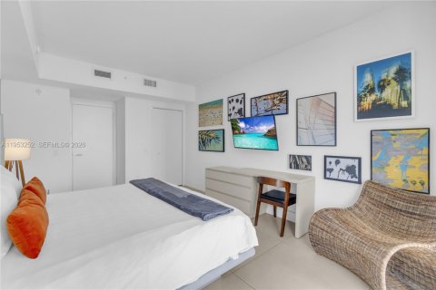 Condominio en venta en Hollywood, Florida, 1 dormitorio, 79.15 m2 № 2007548 - foto 13