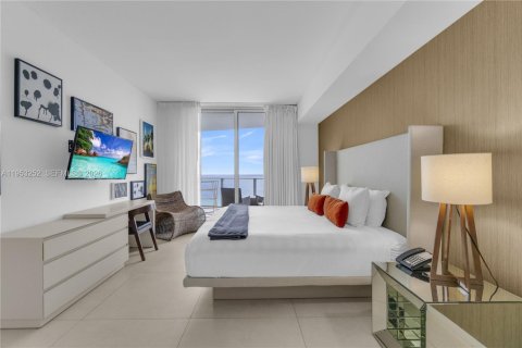 Condominio en venta en Hollywood, Florida, 1 dormitorio, 79.15 m2 № 2007548 - foto 11