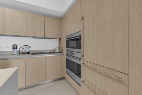 Condominio en venta en Hollywood, Florida, 1 dormitorio, 79.15 m2 № 2007548 - foto 7