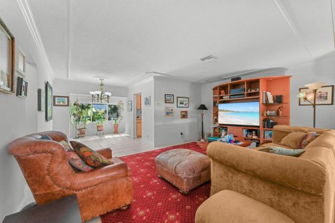 House in Delray Beach, Florida 3 bedrooms, 118.73 sq.m. № 2077360 - photo 2