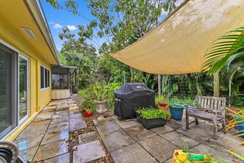 House in Delray Beach, Florida 3 bedrooms, 118.73 sq.m. № 2077360 - photo 20