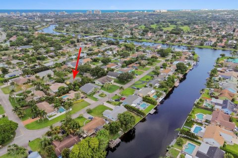 House in Delray Beach, Florida 3 bedrooms, 118.73 sq.m. № 2077360 - photo 24