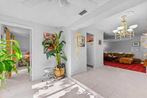 House in Delray Beach, Florida 3 bedrooms, 118.73 sq.m. № 2077360 - photo 6