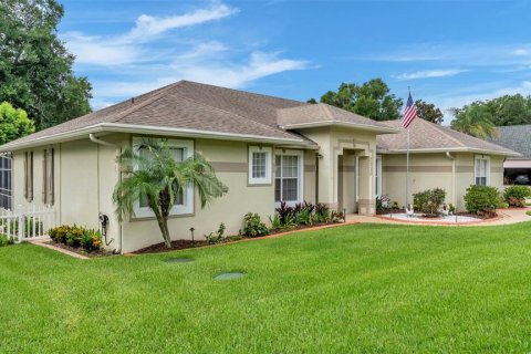 House in Lakeland, Florida 4 bedrooms, 242.01 sq.m. № 2230572 - photo 7