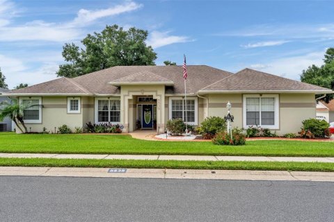 House in Lakeland, Florida 4 bedrooms, 242.01 sq.m. № 2230572
