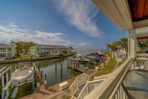 Condo in Saint Petersburg, Florida, 2 bedrooms  № 1688344 - photo 26