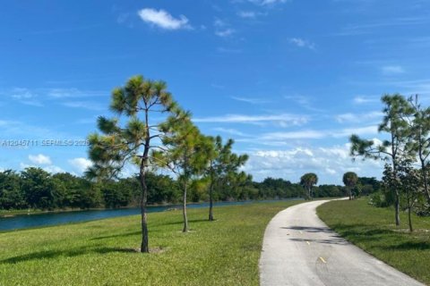 Townhouse in Miami, Florida 3 bedrooms, 143.53 sq.m. № 2189852 - photo 13
